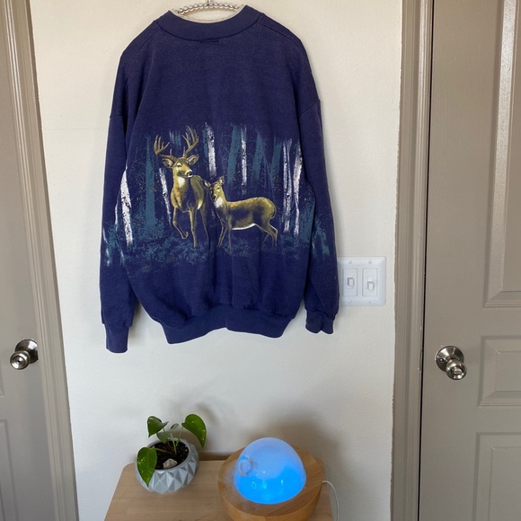 Vintage Wisconsin Wildlife Deer Sweatshirt – L – Cozy Outdoors Graphic - Picture 9 of 9